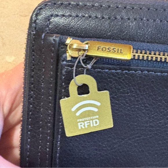 Fossil Logan RFID Zip Around Clutch Leather Wallet Light Patchwork NWT - Picture 5 of 10